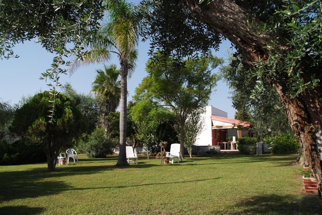 Agriturismo Villa Tommaso Torre dell'Orso Buitenkant foto